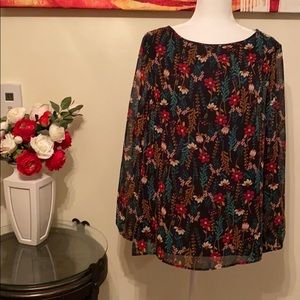 Woman’s Nine West size US XL Blouse